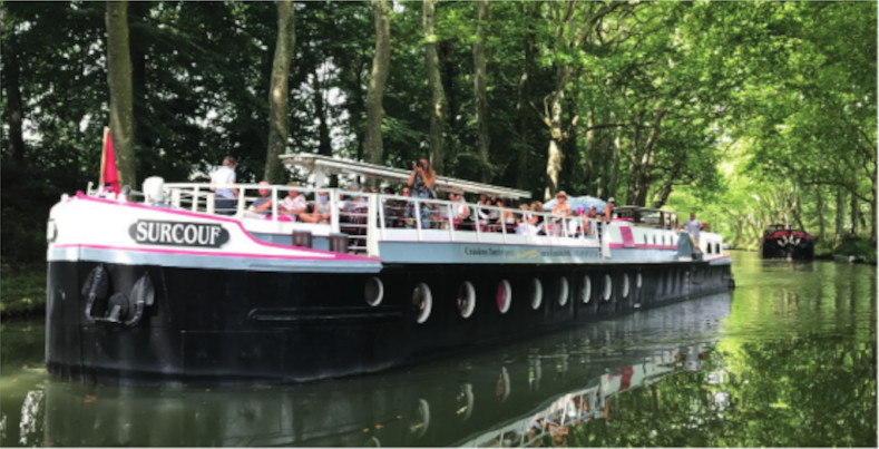Péniche surcouf